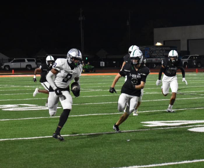 Photo of Tykie Andrews, left, by Michael Kinney